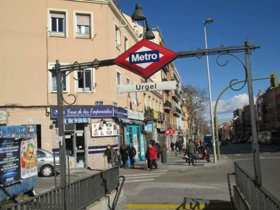 Apartamento Urgel Мадрид Экстерьер фото